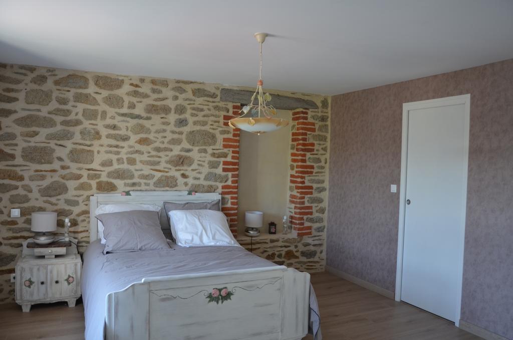 Maison D'Hotes La Closeraie De La Baie Сен-Мелуар-дез-Онд Экстерьер фото