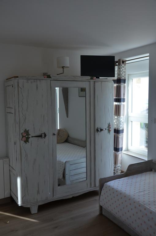 Maison D'Hotes La Closeraie De La Baie Сен-Мелуар-дез-Онд Экстерьер фото